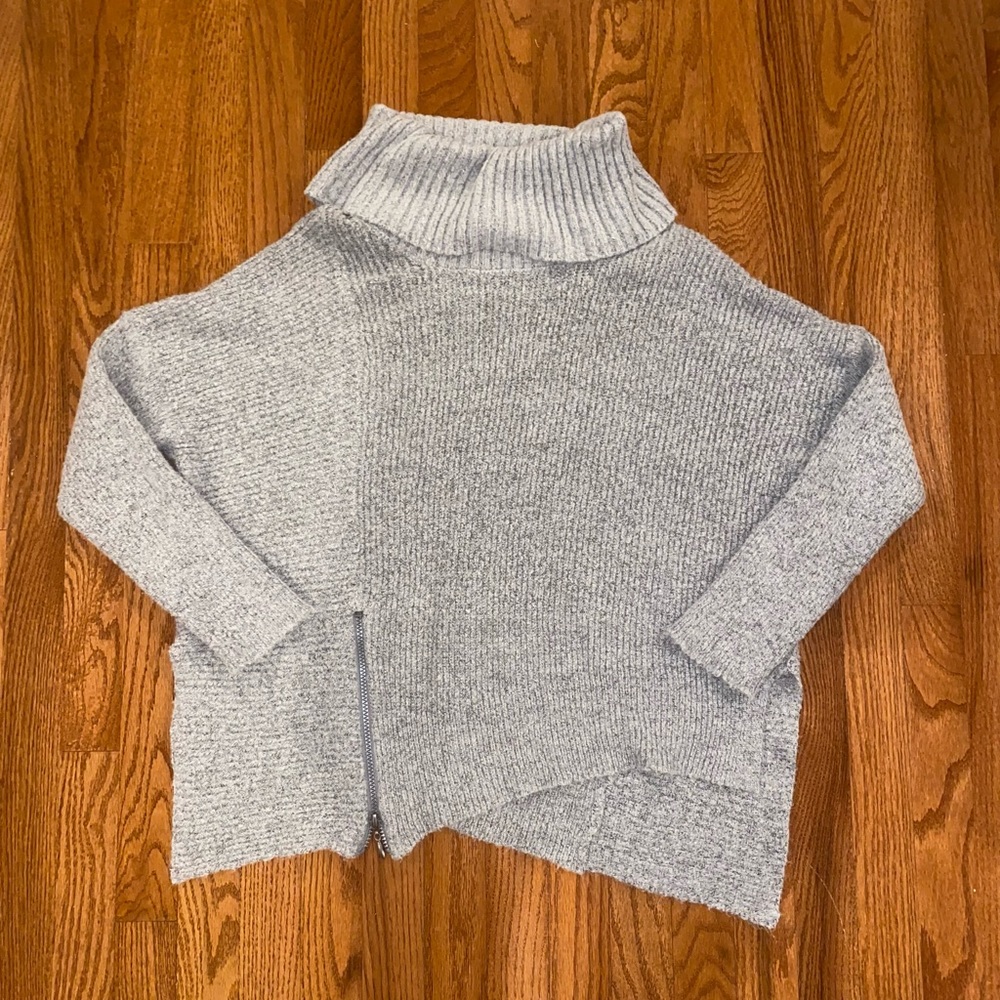 Faded Glory Gray Cowlneck Zipper Detail Soft Sweater Size Small